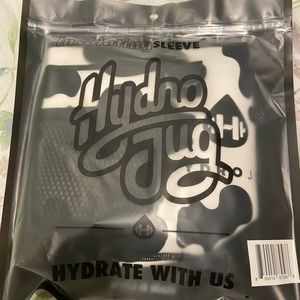 HydroJug cow sleeve NEW
